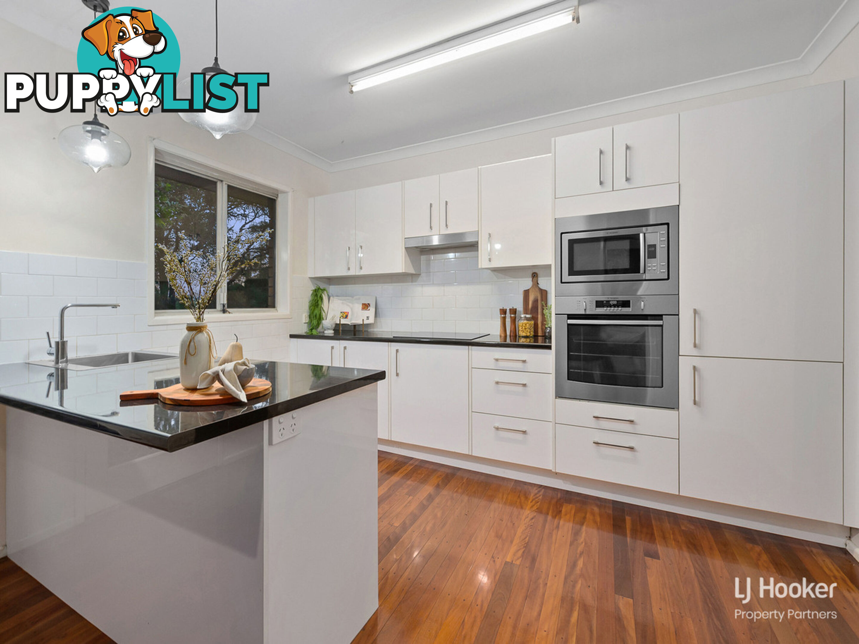 20 Menkira Street MANSFIELD QLD 4122