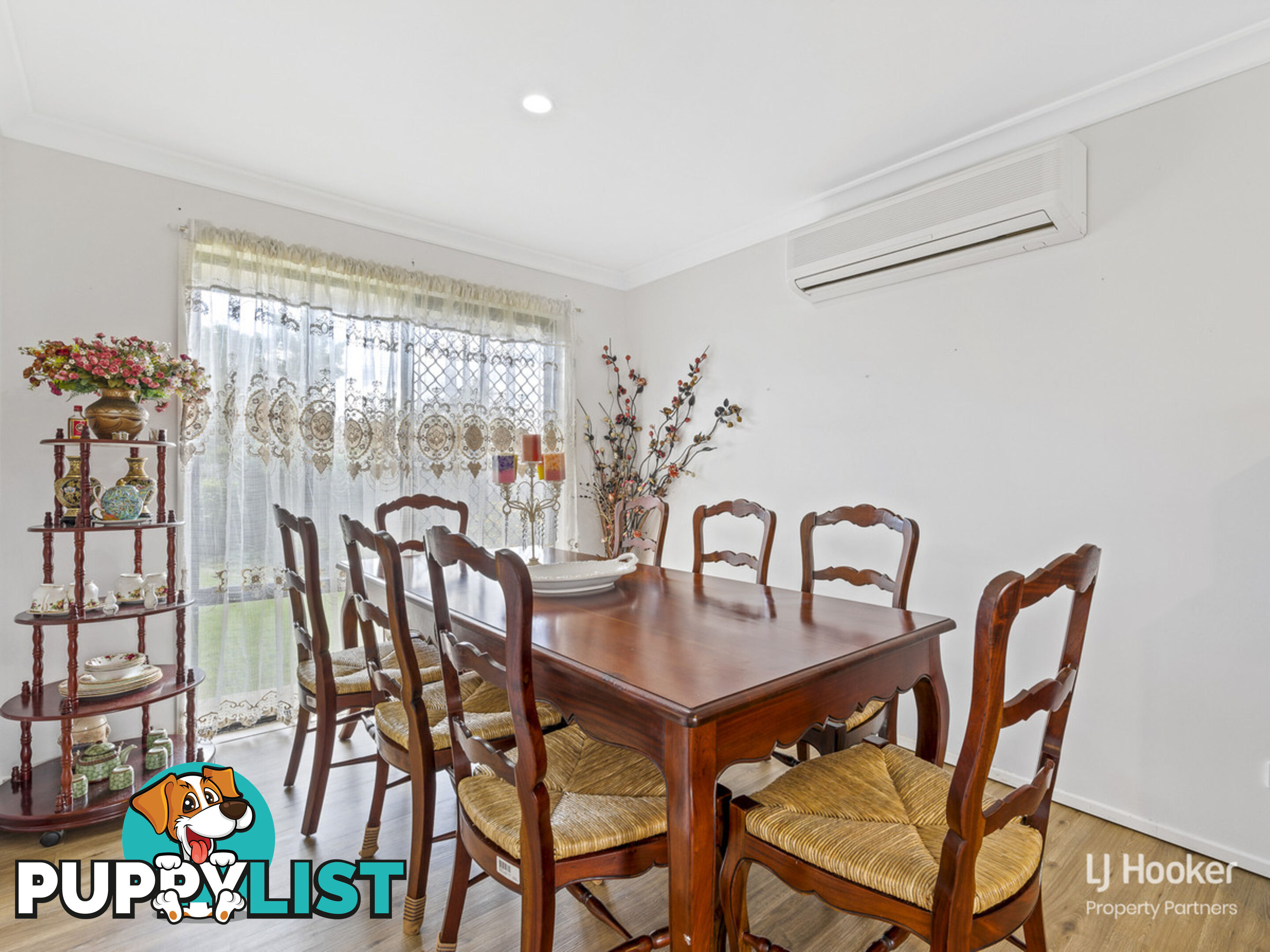 8 Brookfield Court PARKINSON QLD 4115