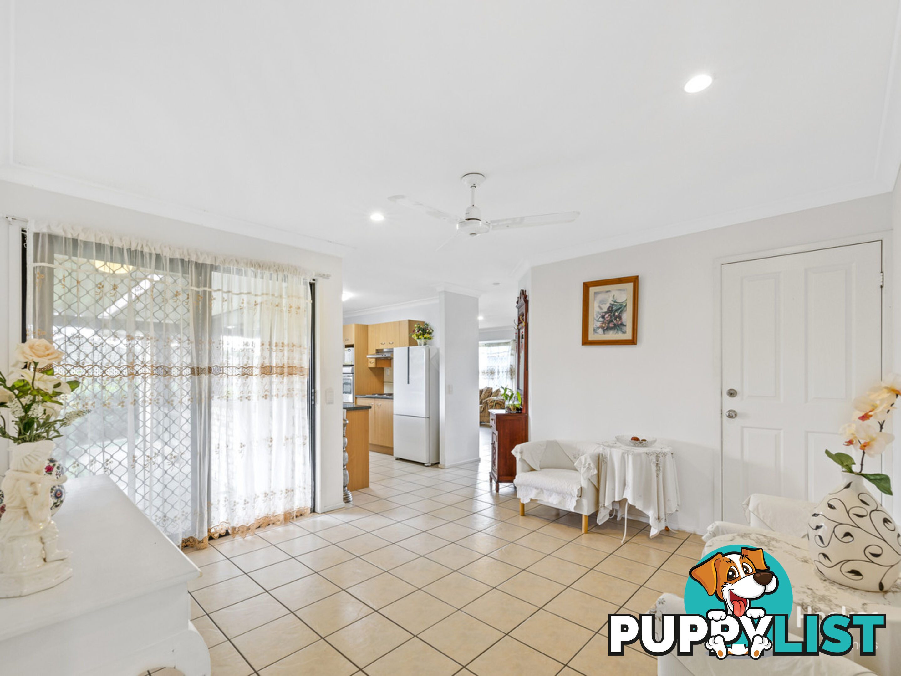 8 Brookfield Court PARKINSON QLD 4115