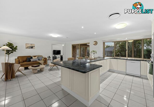 10 Kensington Place WISHART QLD 4122