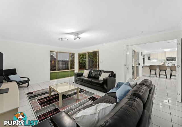 10 Kensington Place WISHART QLD 4122