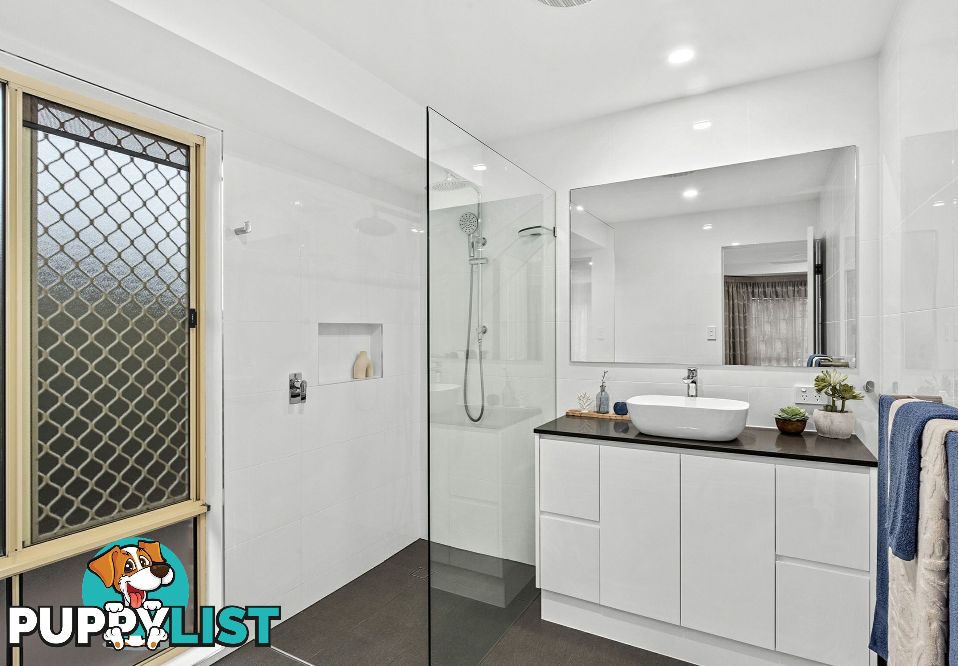 10 Kensington Place WISHART QLD 4122