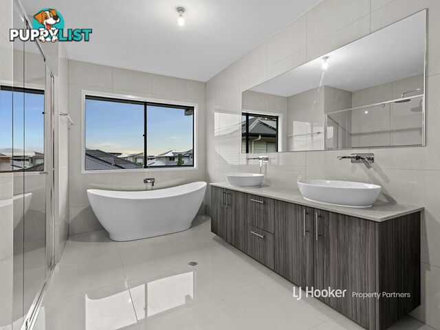 122 Quay Circuit NEWPORT QLD 4020