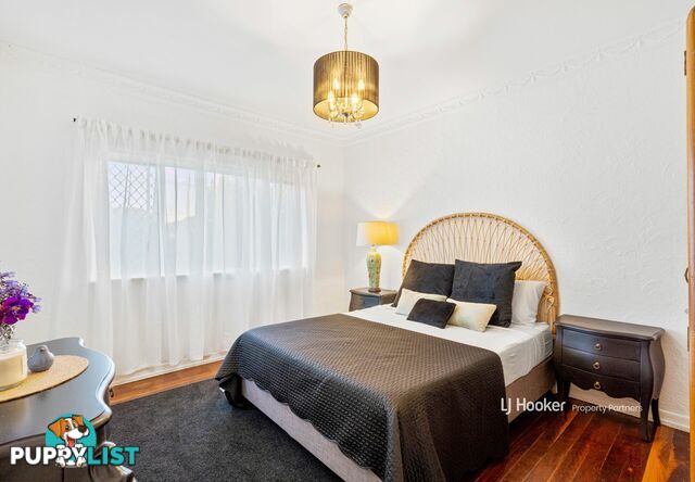 17 Taylor Street WAVELL HEIGHTS QLD 4012