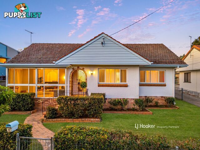 17 Taylor Street WAVELL HEIGHTS QLD 4012