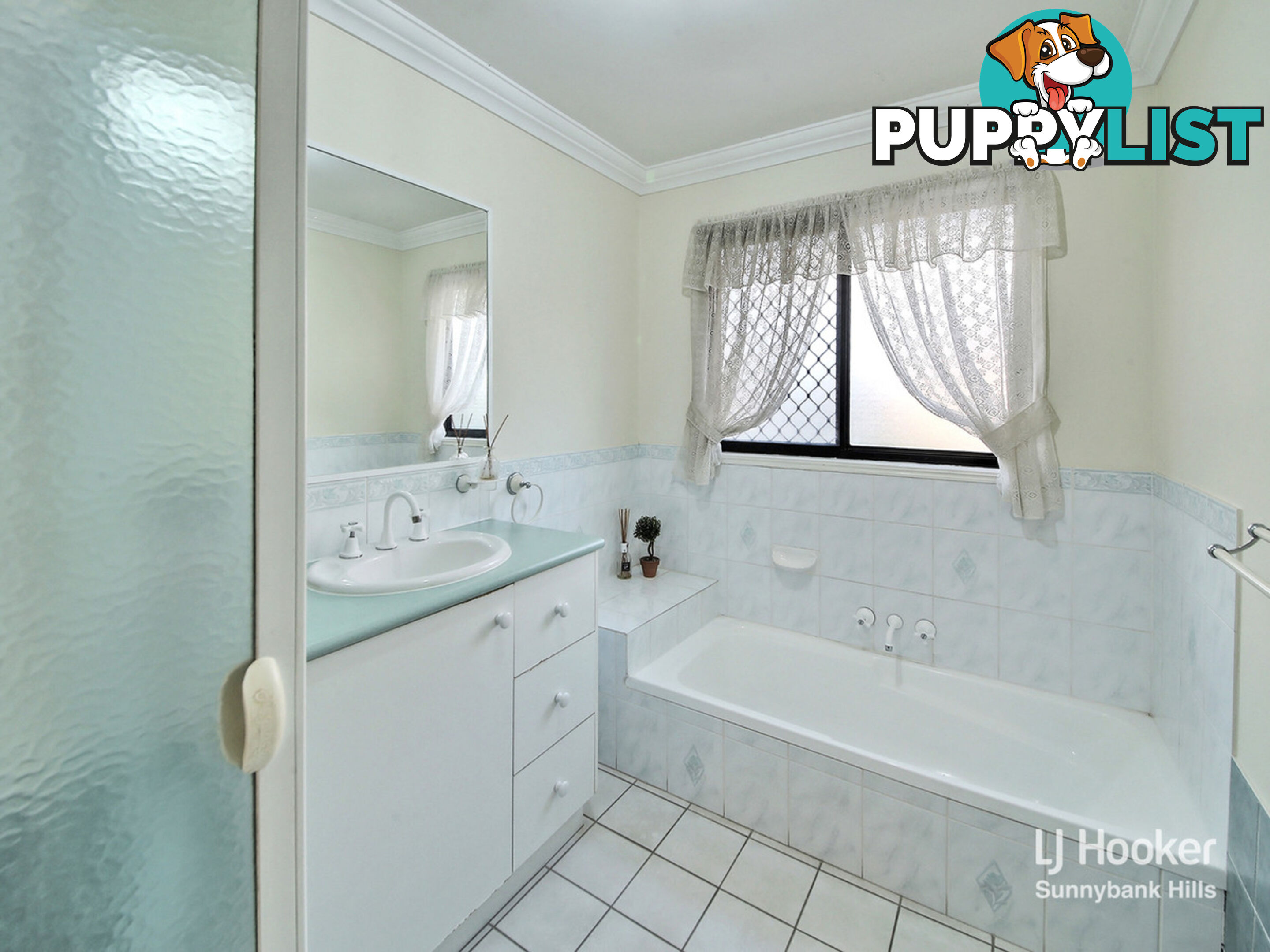 15 Curzon Place SUNNYBANK HILLS QLD 4109