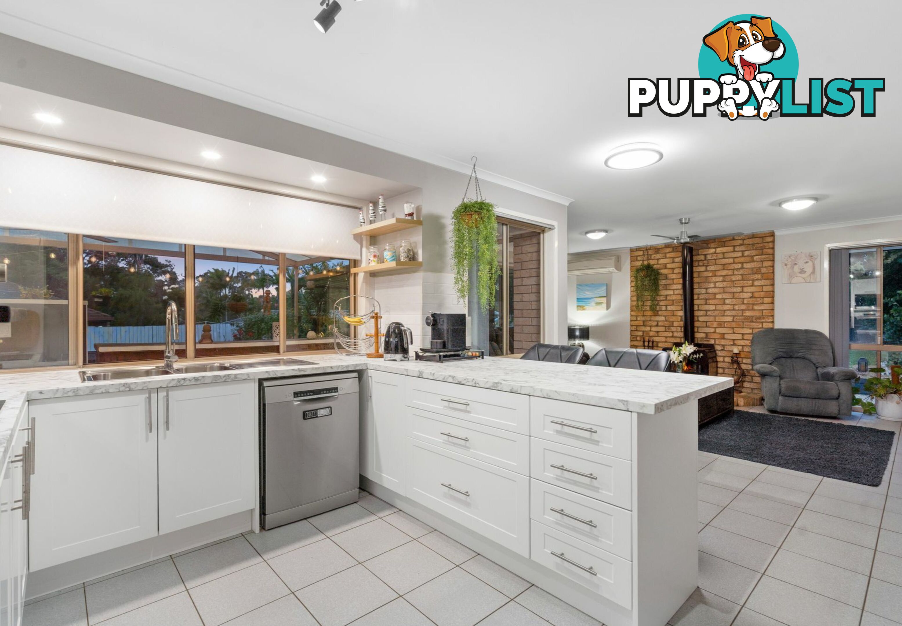 14 Beaufortia Court REGENTS PARK QLD 4118