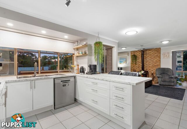 14 Beaufortia Court REGENTS PARK QLD 4118