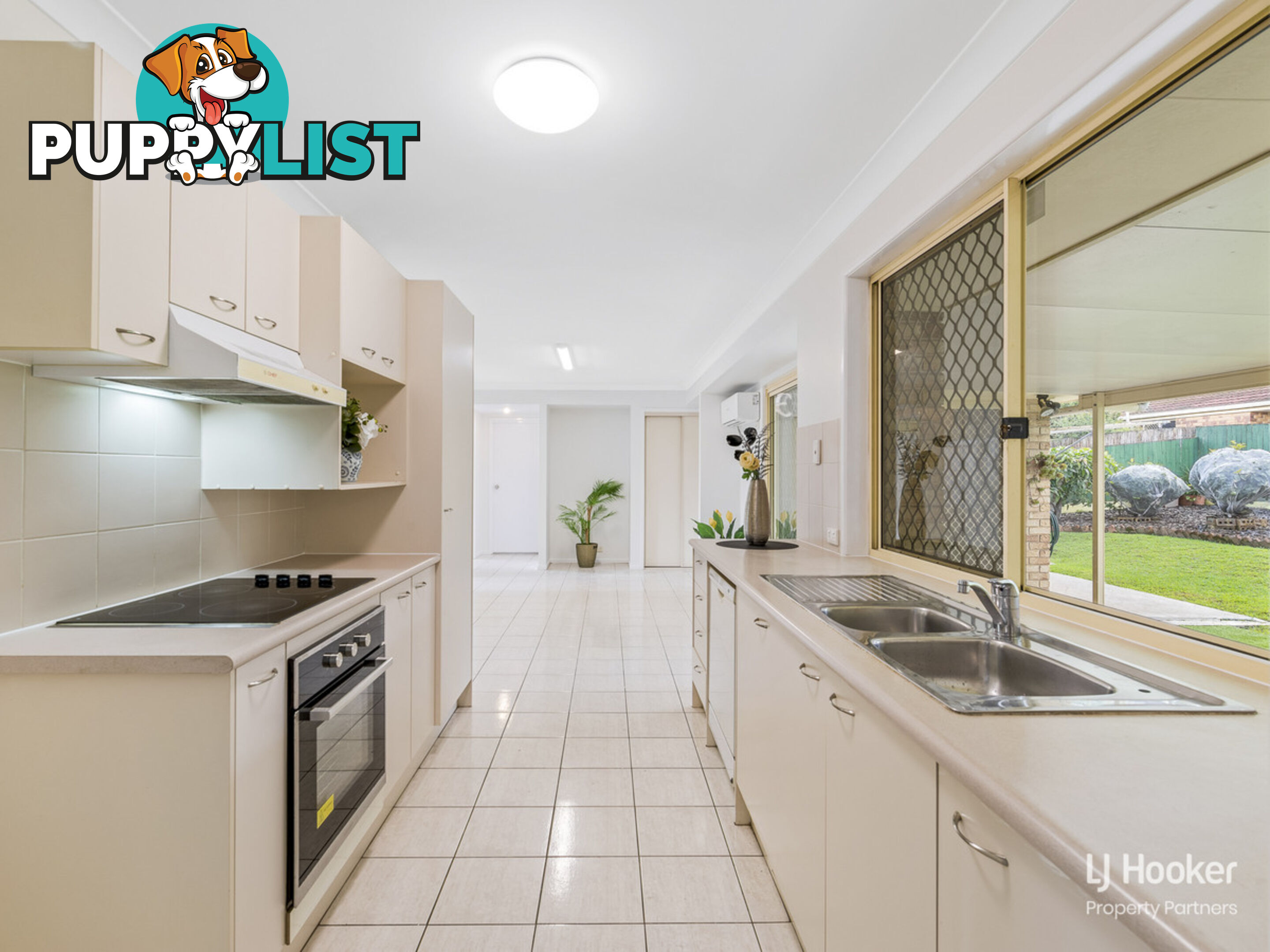 35 Solandra Crescent CALAMVALE QLD 4116