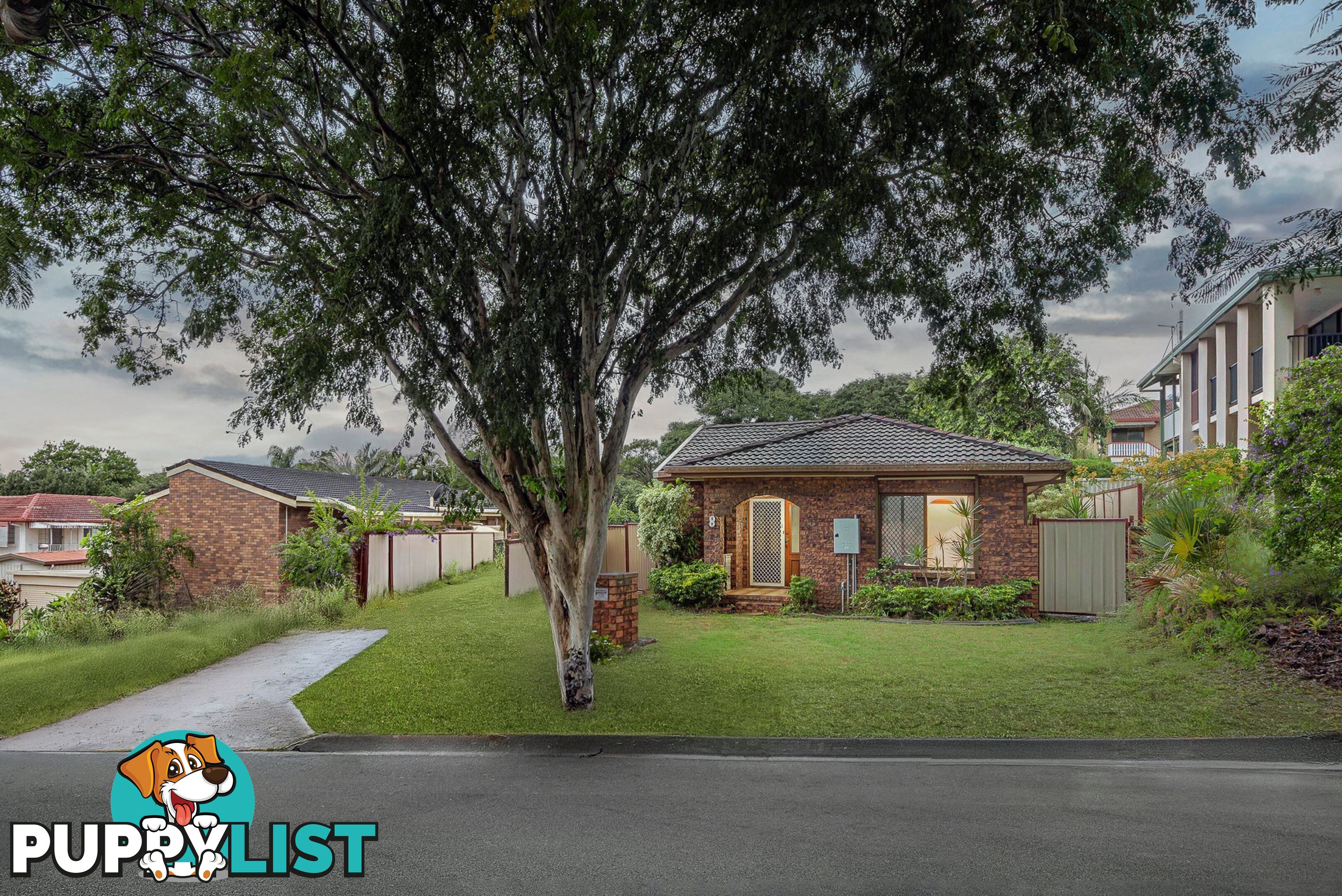 8 Lecha Street SUNNYBANK HILLS QLD 4109