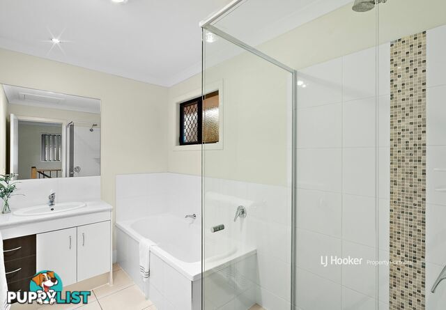 12A Commodore Street SUNNYBANK HILLS QLD 4109