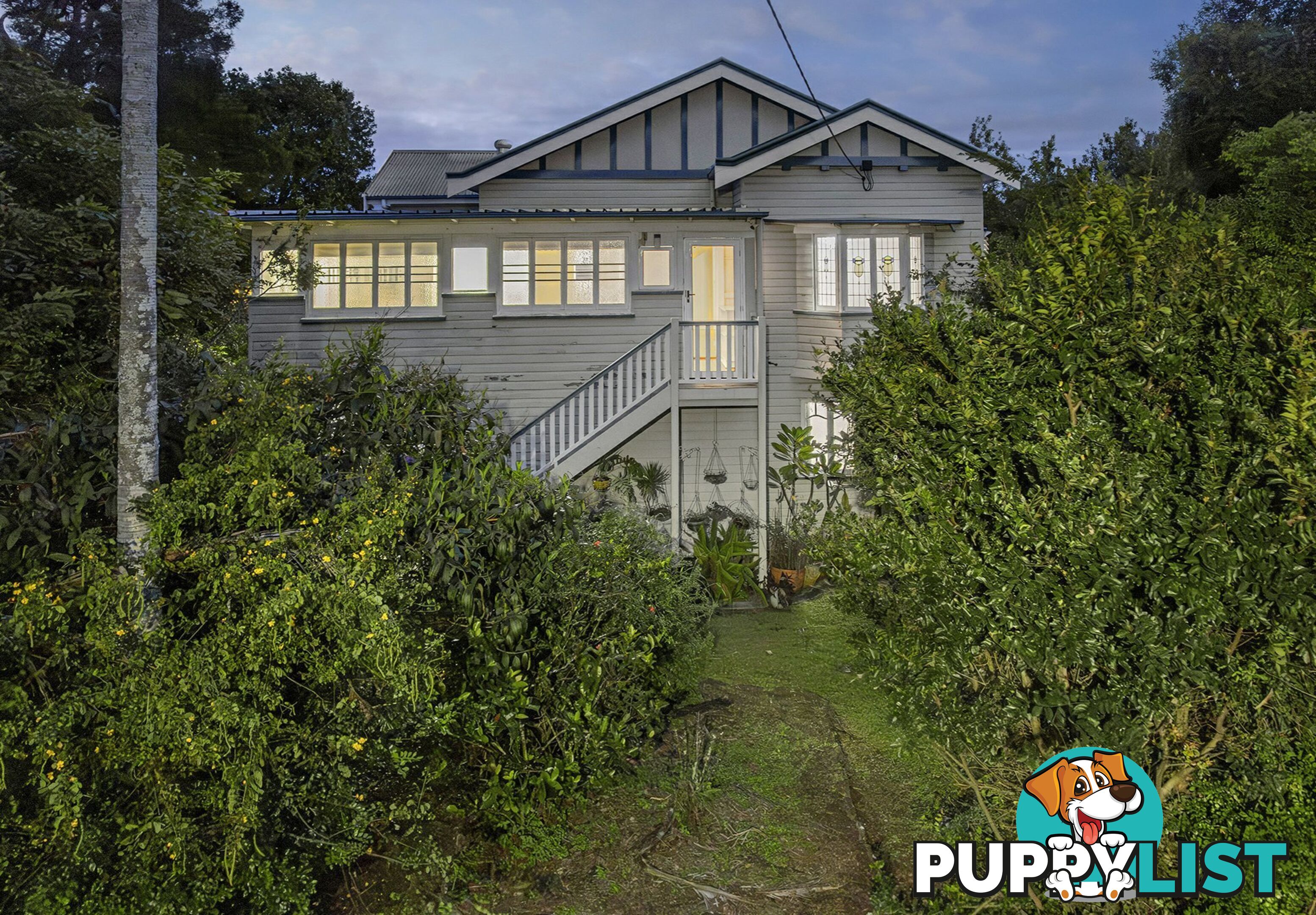 25 Mackie Street East MOOROOKA QLD 4105