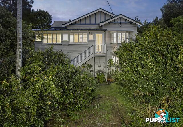 25 Mackie Street East MOOROOKA QLD 4105