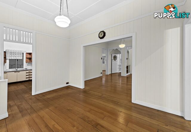 25 Mackie Street East MOOROOKA QLD 4105