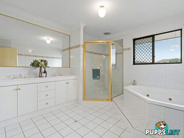 18 Maisie Place EIGHT MILE PLAINS QLD 4113