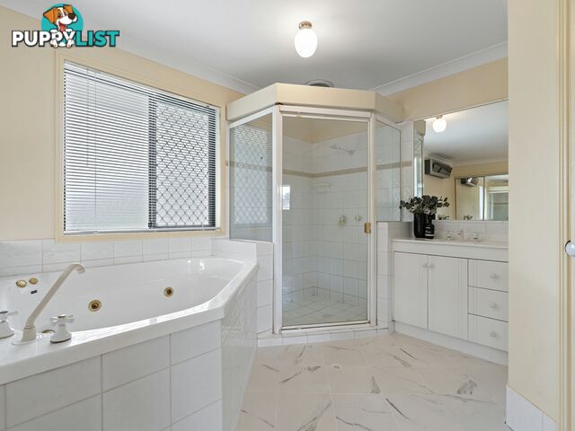 18 Maisie Place EIGHT MILE PLAINS QLD 4113