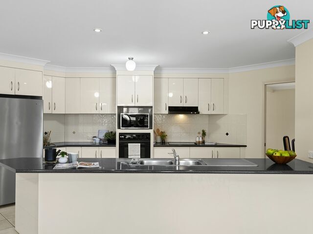 18 Maisie Place EIGHT MILE PLAINS QLD 4113