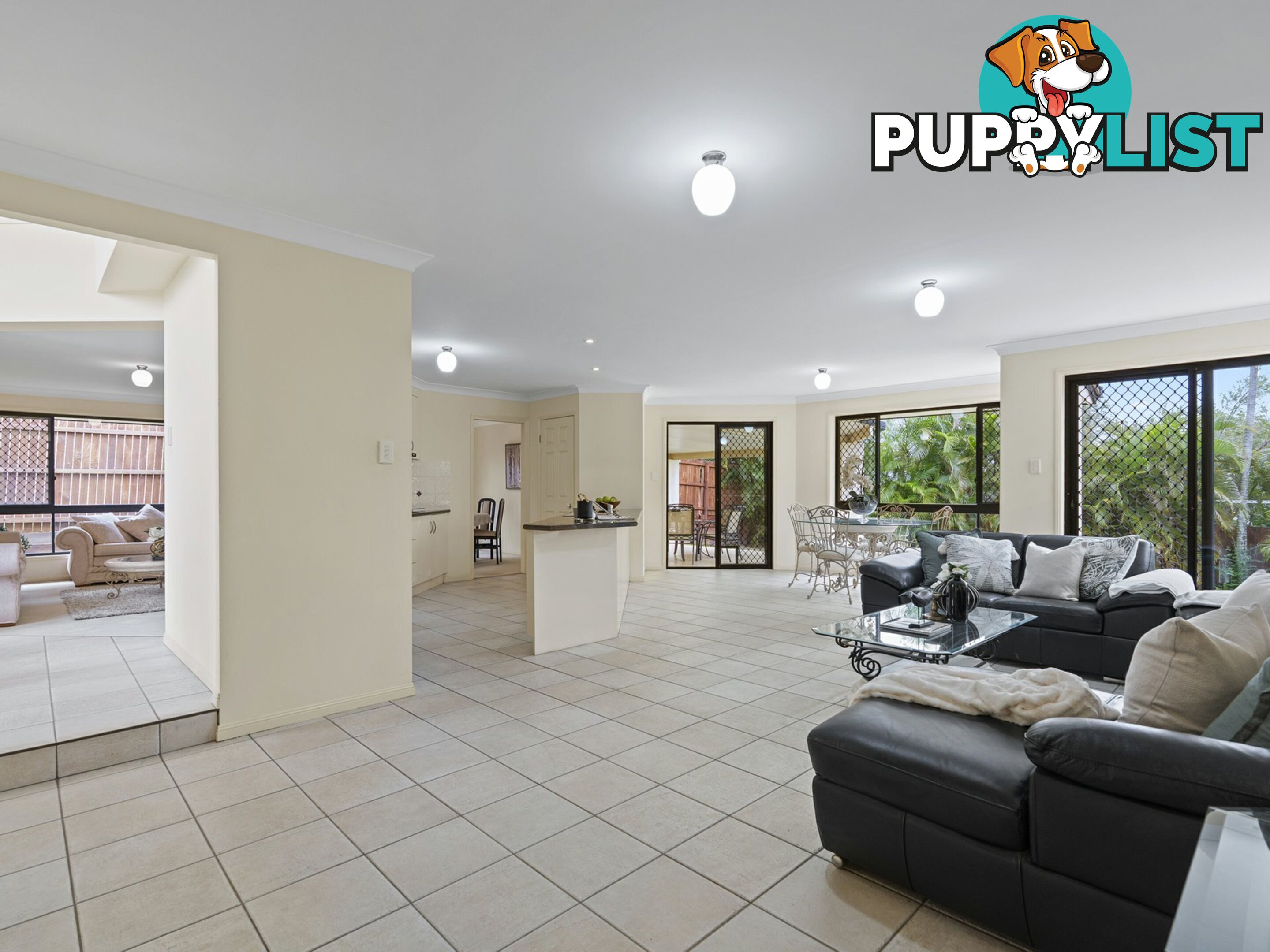 18 Maisie Place EIGHT MILE PLAINS QLD 4113