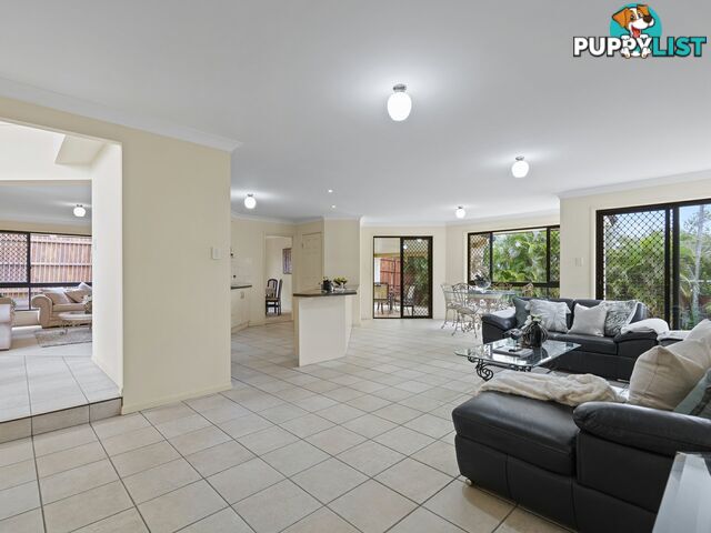 18 Maisie Place EIGHT MILE PLAINS QLD 4113