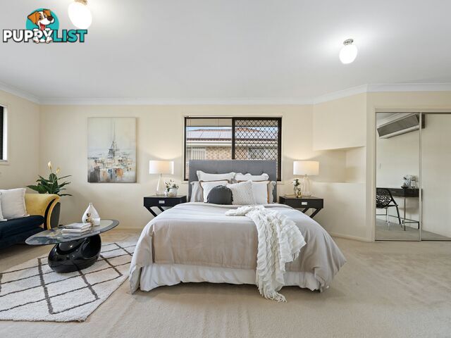 18 Maisie Place EIGHT MILE PLAINS QLD 4113
