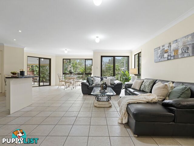 18 Maisie Place EIGHT MILE PLAINS QLD 4113
