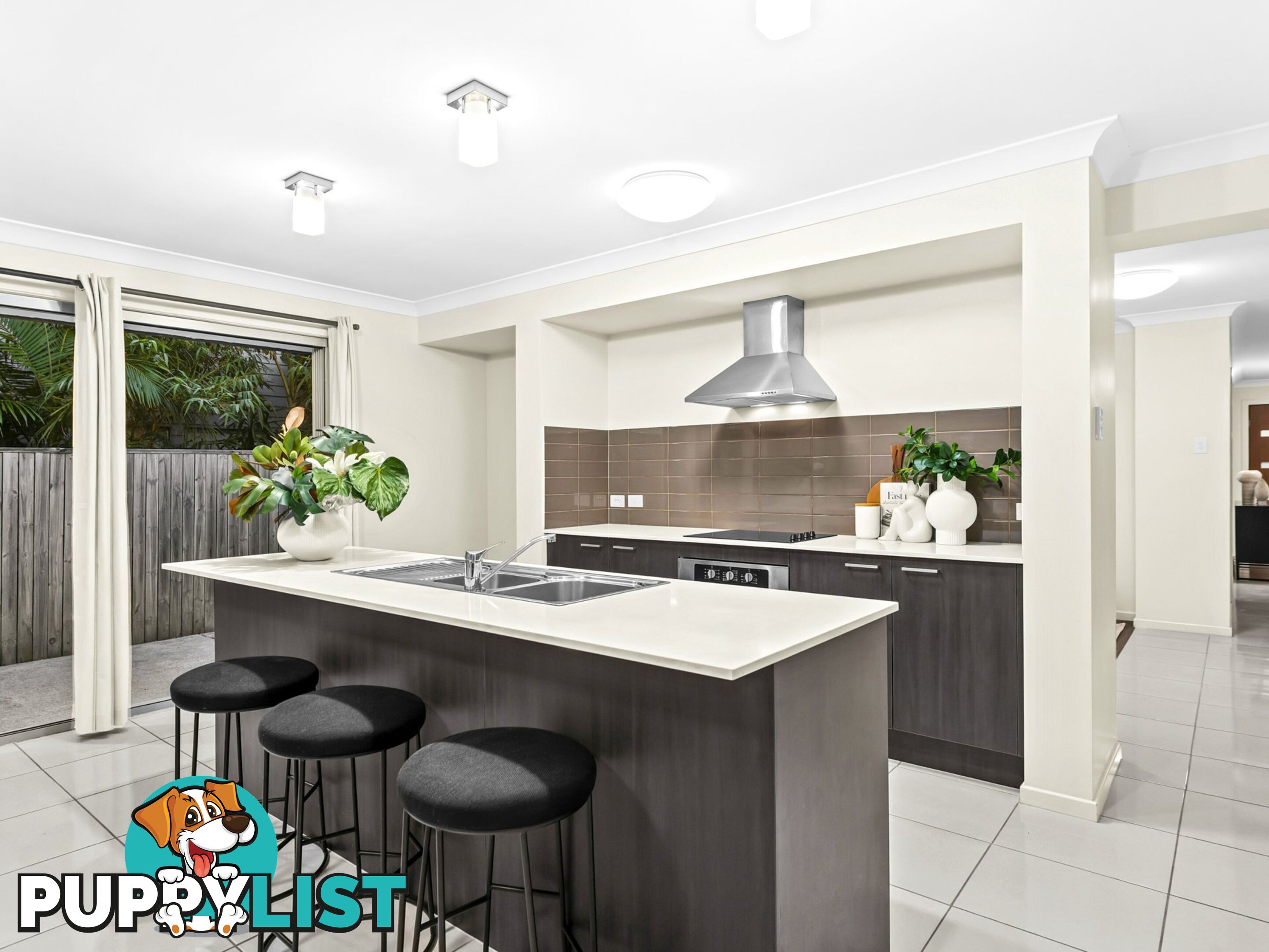 31 Obrist Place ROCHEDALE QLD 4123