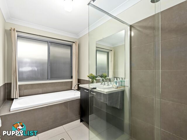 31 Obrist Place ROCHEDALE QLD 4123