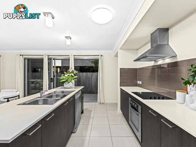 31 Obrist Place ROCHEDALE QLD 4123