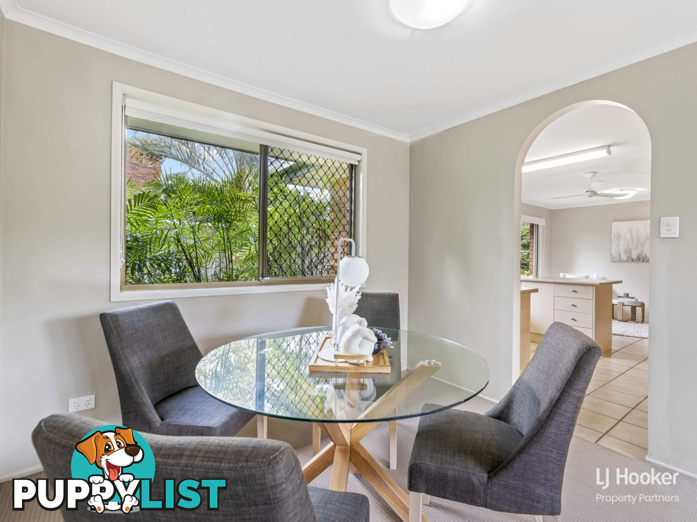 289 Warrigal Road EIGHT MILE PLAINS QLD 4113