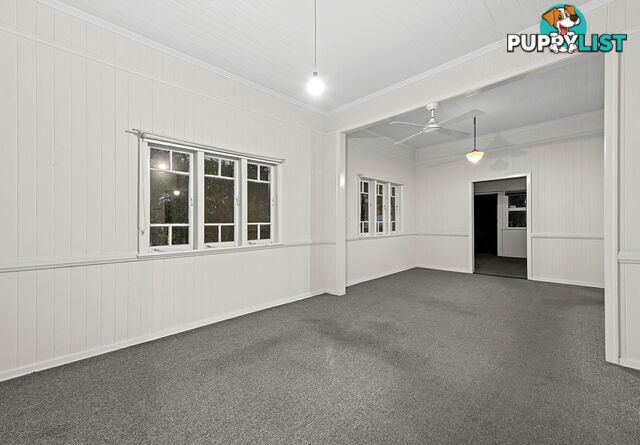 31 Mackie Street East MOOROOKA QLD 4105