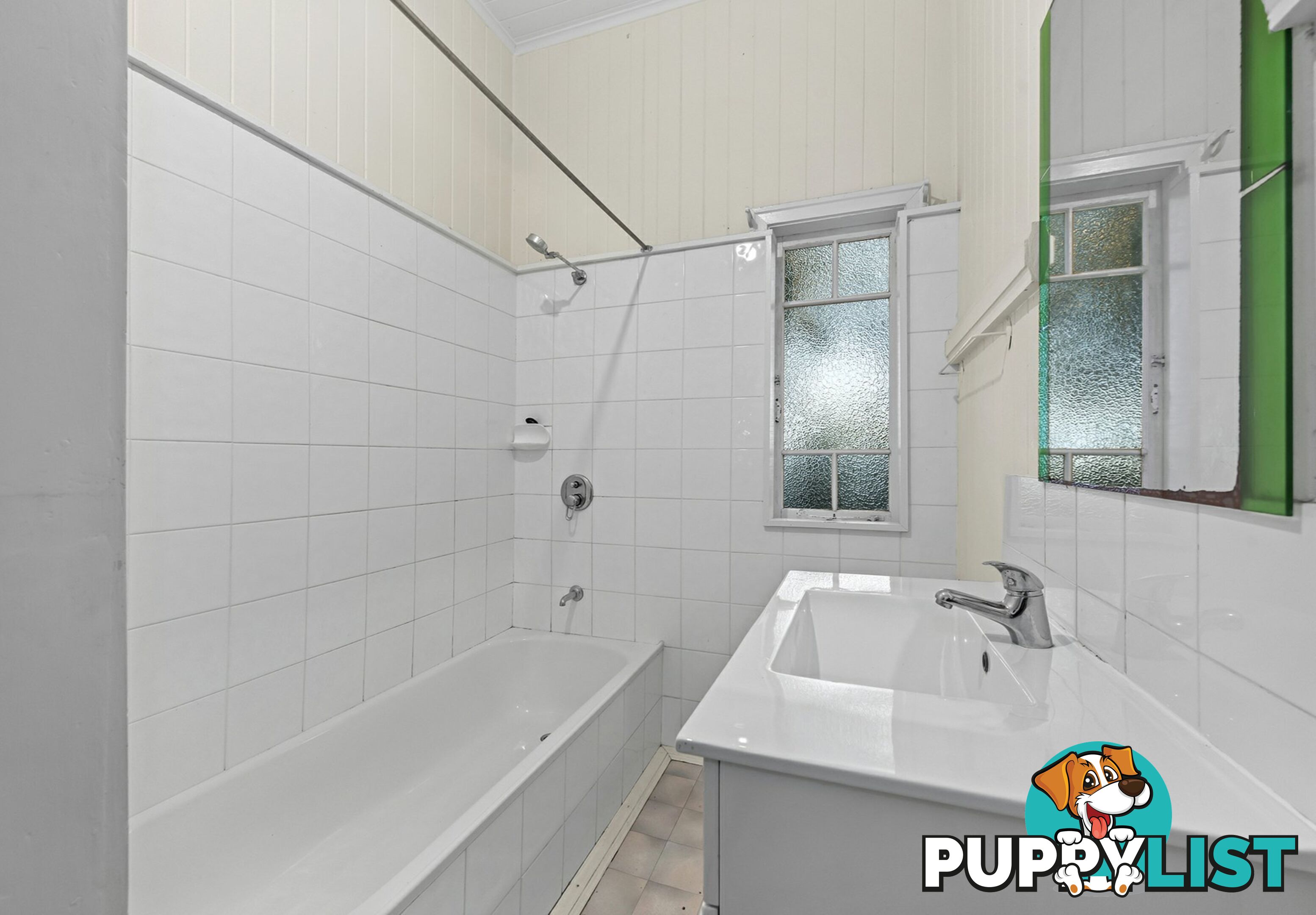 31 Mackie Street East MOOROOKA QLD 4105