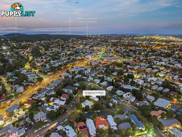 31 Mackie Street East MOOROOKA QLD 4105