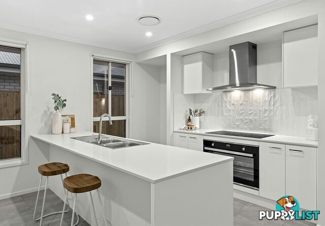 4 Ferris Avenue PARK RIDGE QLD 4125