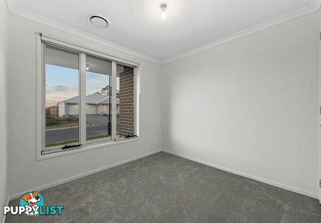 4 Ferris Avenue PARK RIDGE QLD 4125