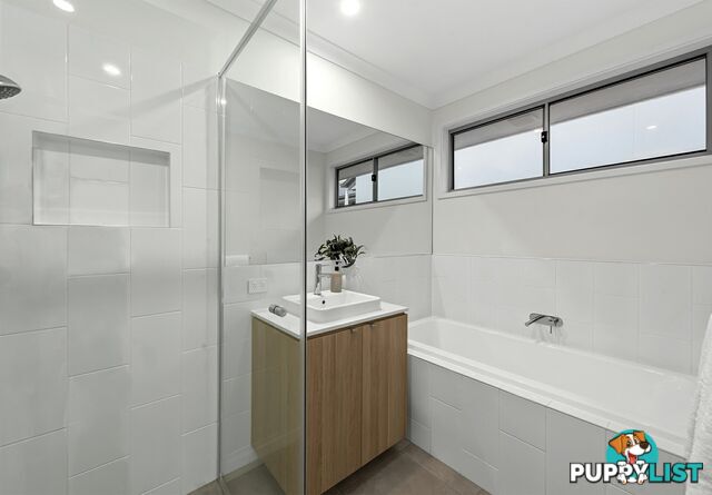 4 Ferris Avenue PARK RIDGE QLD 4125