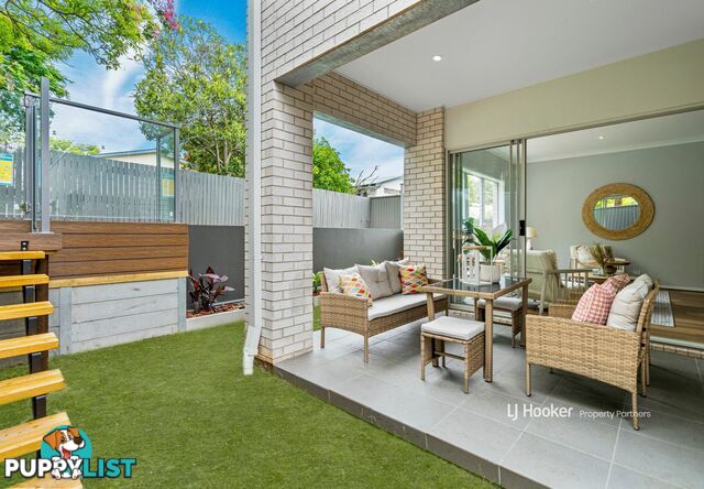 67 Steele Street HOLLAND PARK QLD 4121