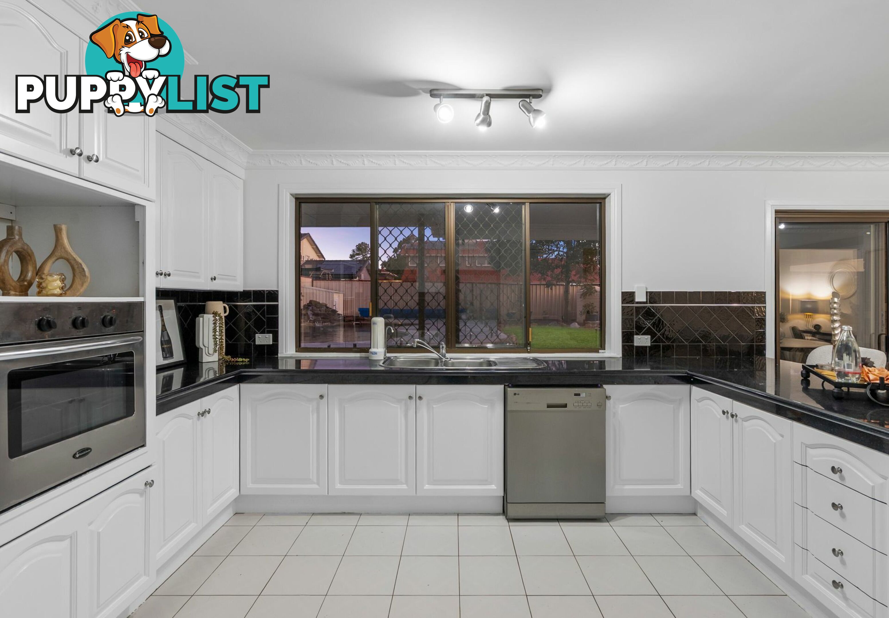 14 Noelana Street SUNNYBANK HILLS QLD 4109