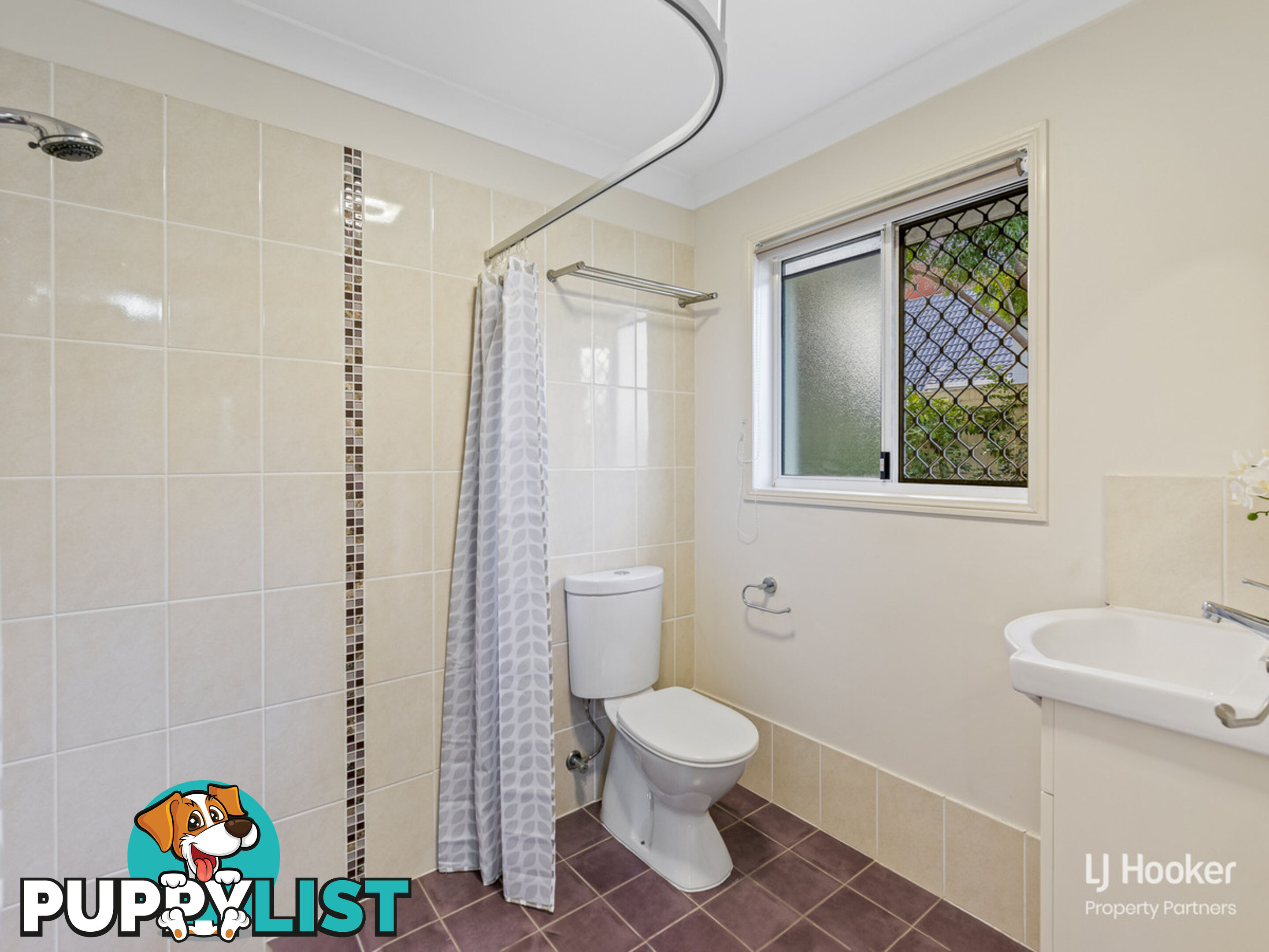 12 Boorala Crescent EIGHT MILE PLAINS QLD 4113