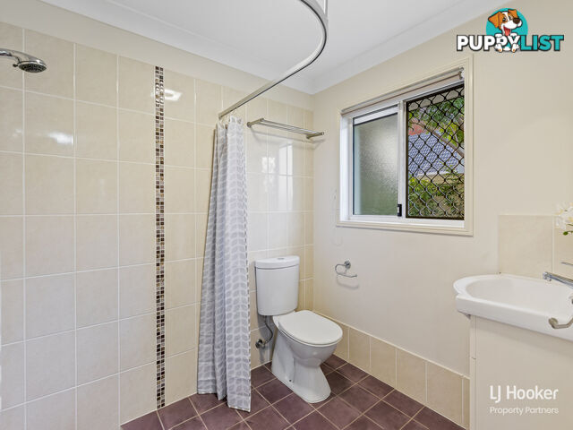 12 Boorala Crescent EIGHT MILE PLAINS QLD 4113