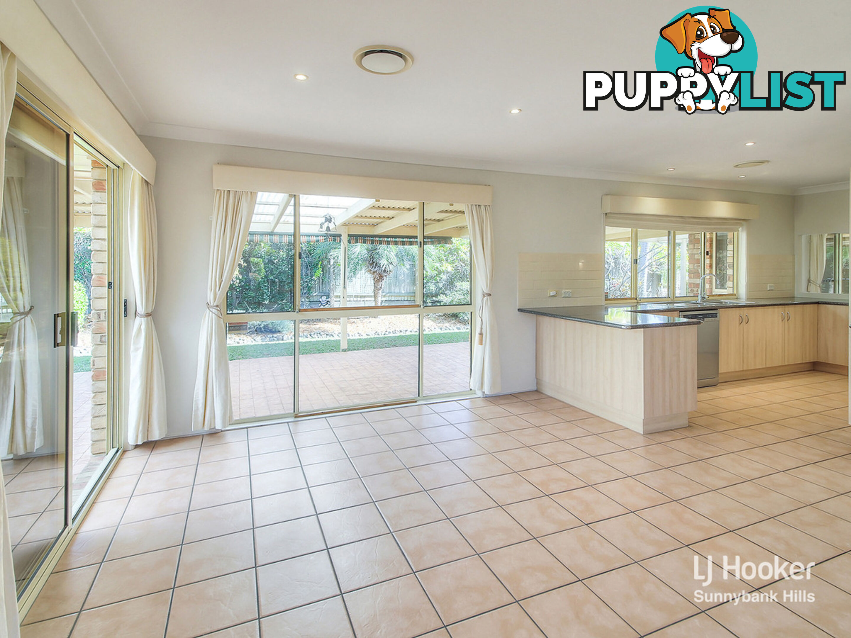 6 St John Close PARKINSON QLD 4115