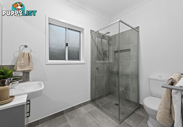 10 Mulgowie Street SUNNYBANK QLD 4109