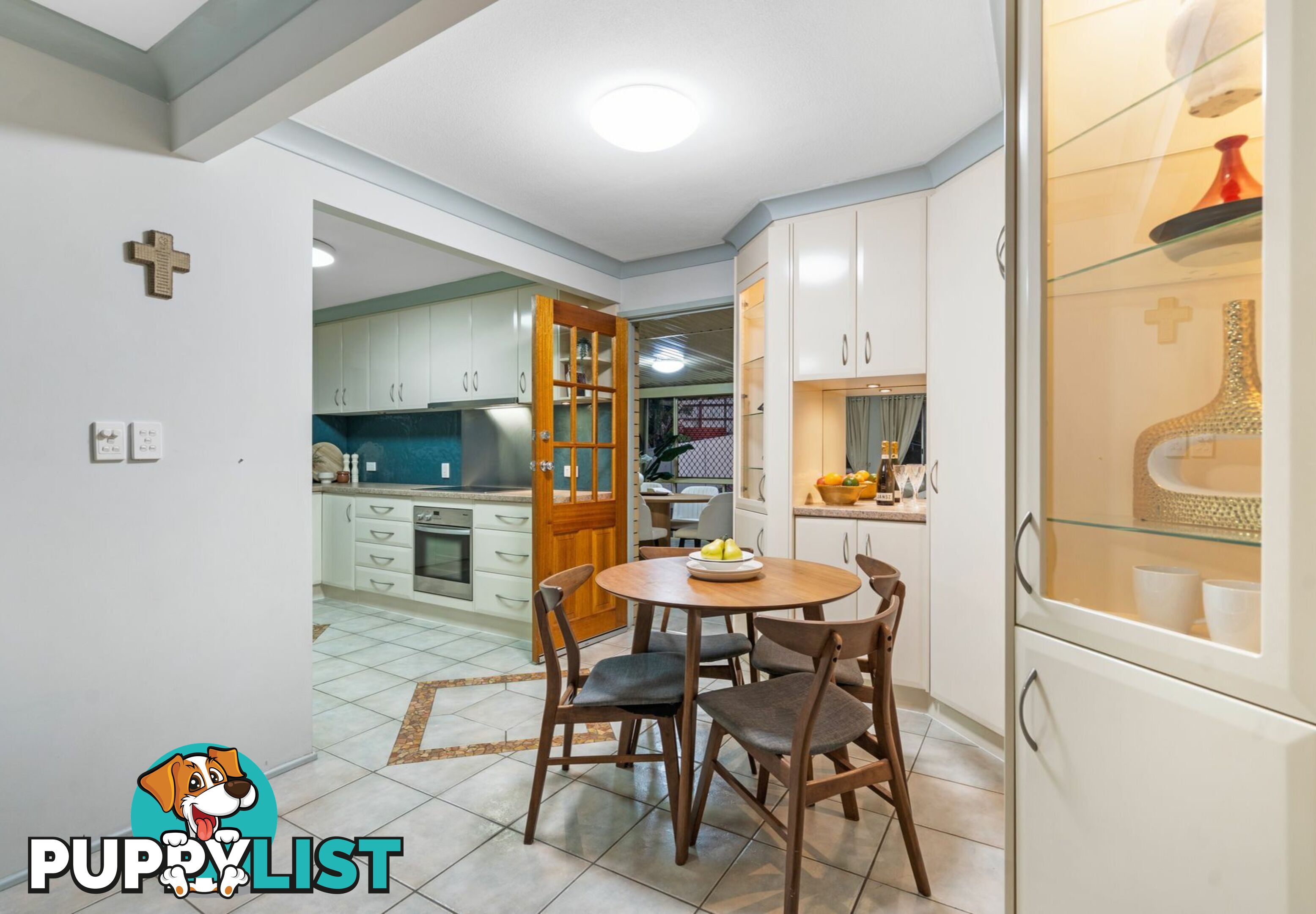 19 Jacqueline Avenue SPRINGWOOD QLD 4127