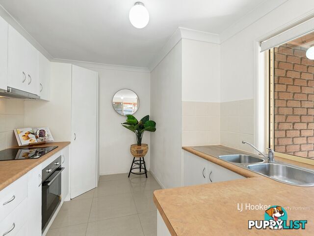 7 Carabbean Close WYNNUM WEST QLD 4178