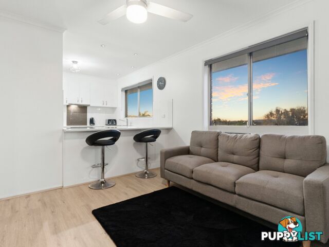 31 Wantana Crescent EDENS LANDING QLD 4207