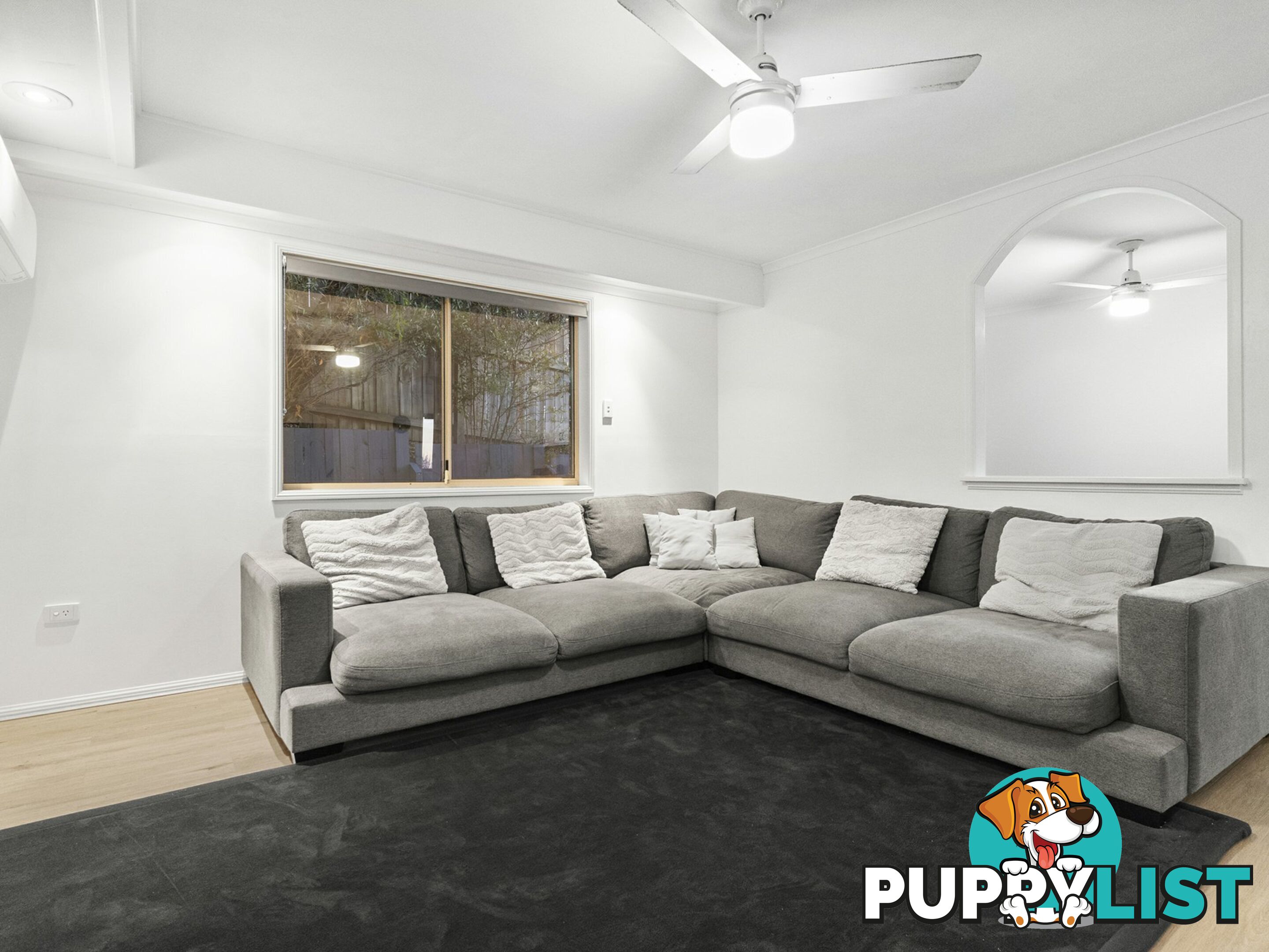 31 Wantana Crescent EDENS LANDING QLD 4207