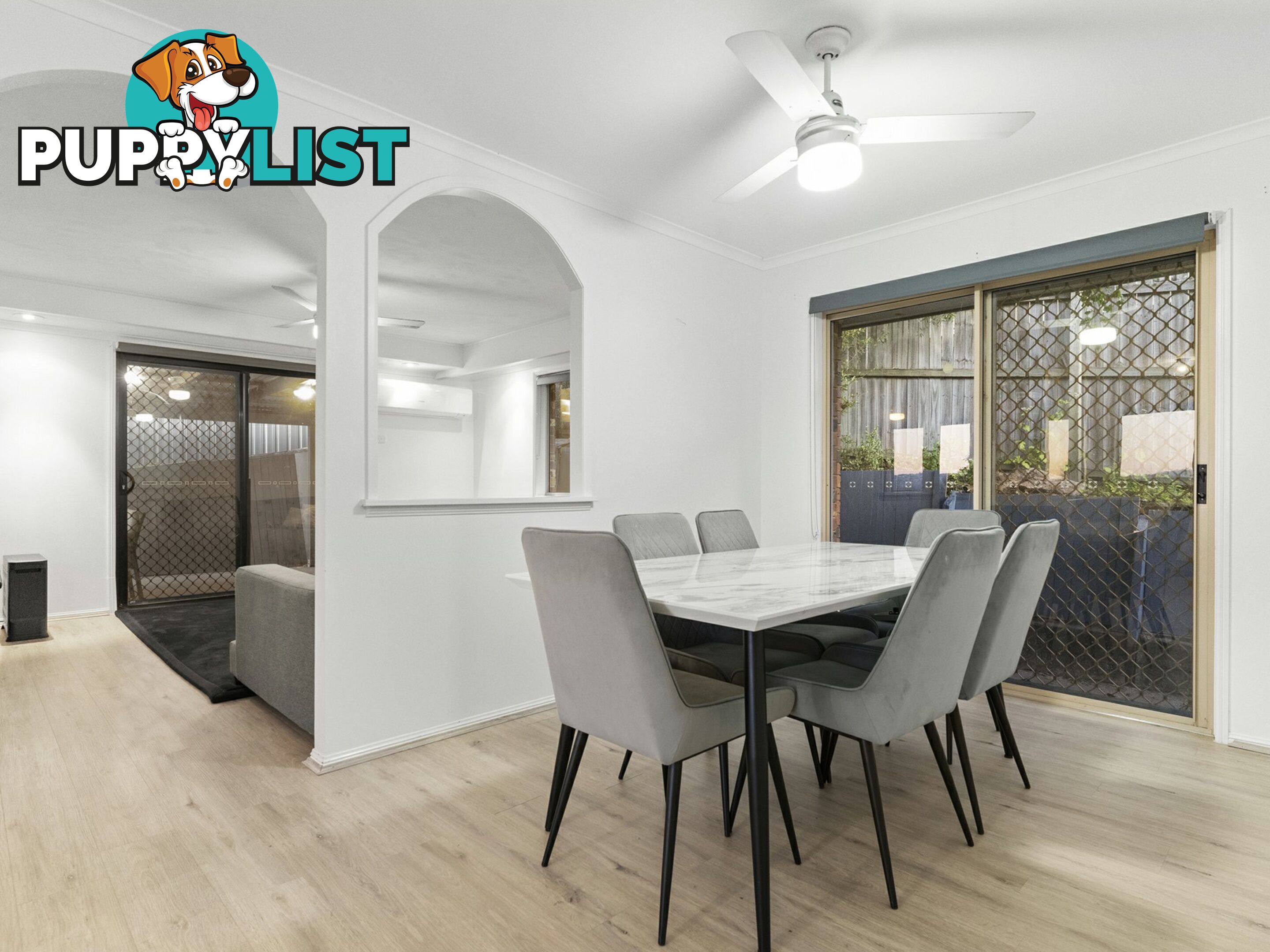 31 Wantana Crescent EDENS LANDING QLD 4207