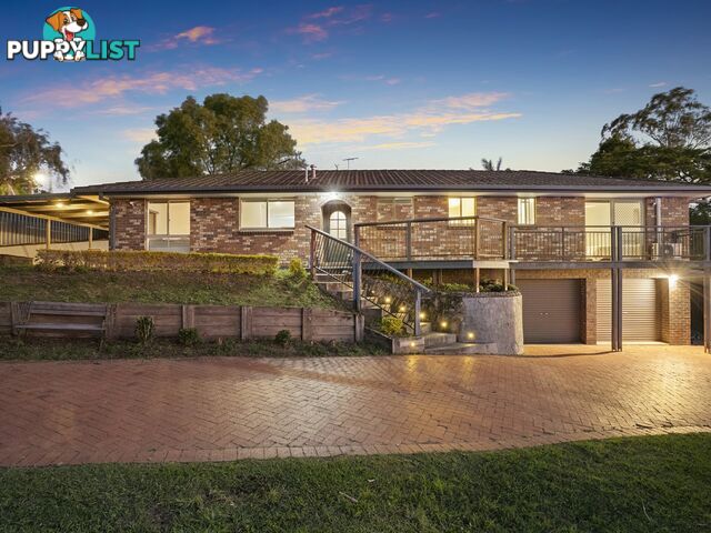 31 Wantana Crescent EDENS LANDING QLD 4207
