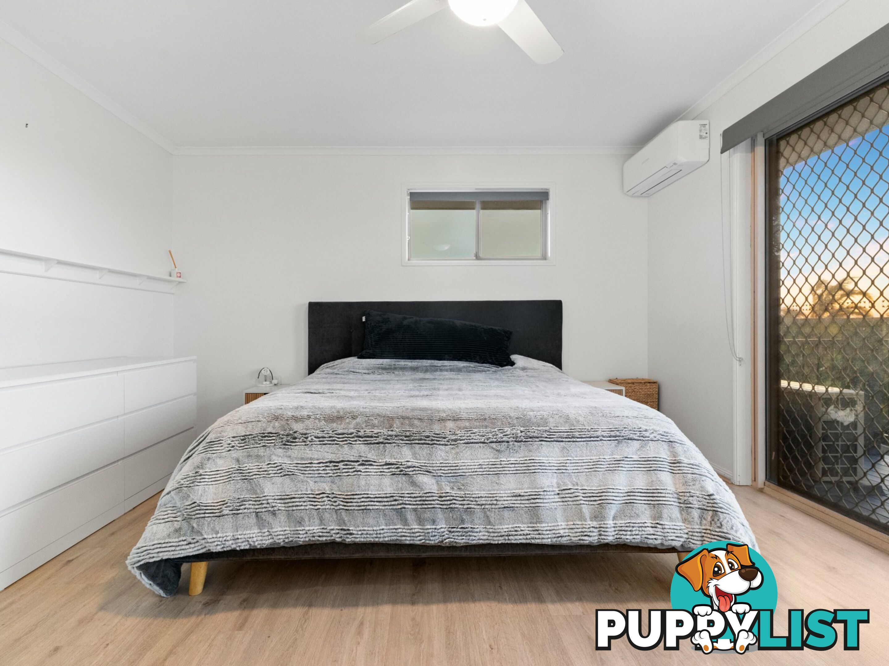 31 Wantana Crescent EDENS LANDING QLD 4207