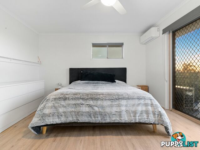 31 Wantana Crescent EDENS LANDING QLD 4207