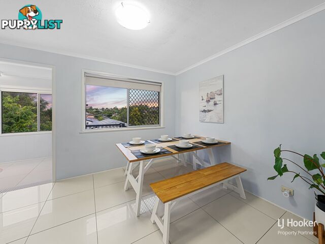 8 Peterglen Street WISHART QLD 4122